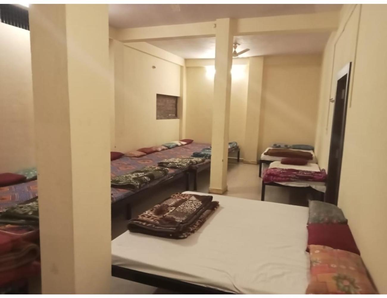 Hotel Mahakal Vishram, Ujjain Exterior foto